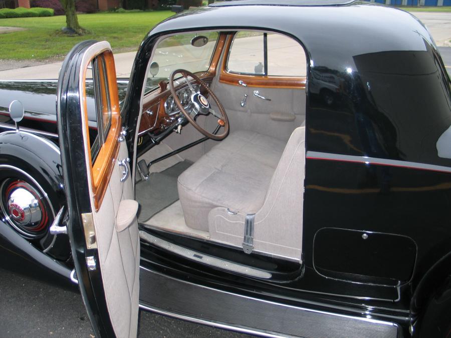  Packard Twelve Model 1507 Coupe 1937 года  (фото 3 из 8)